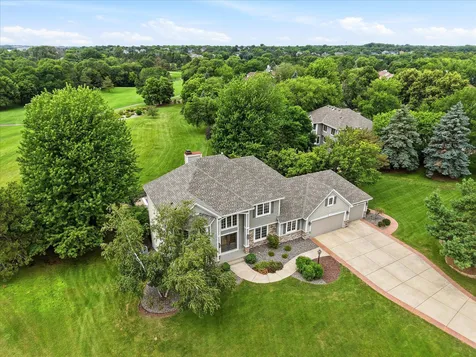 9743 Wellington Lane Woodbury MN 55125