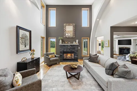 9743 Wellington Lane Woodbury MN 55125