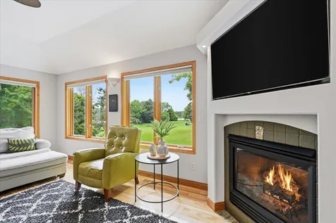 9743 Wellington Lane Woodbury MN 55125