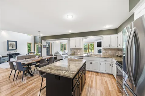 9743 Wellington Lane Woodbury MN 55125
