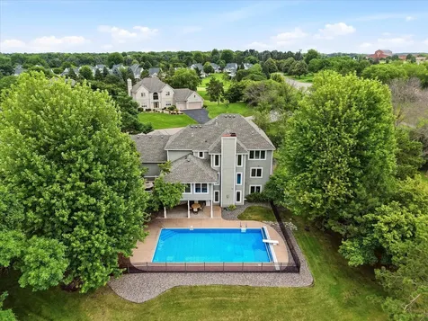 9743 Wellington Lane Woodbury MN 55125