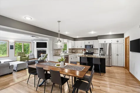 9743 Wellington Lane Woodbury MN 55125