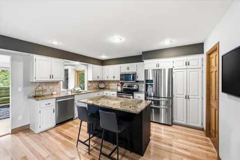 9743 Wellington Lane Woodbury MN 55125