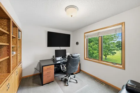 9743 Wellington Lane Woodbury MN 55125
