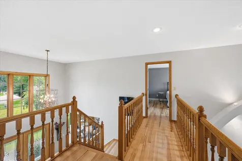 9743 Wellington Lane Woodbury MN 55125