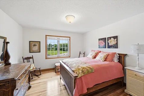 9743 Wellington Lane Woodbury MN 55125