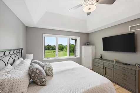 9743 Wellington Lane Woodbury MN 55125