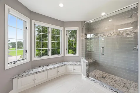 9743 Wellington Lane Woodbury MN 55125