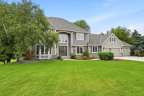 9743 Wellington Lane Woodbury MN 55125