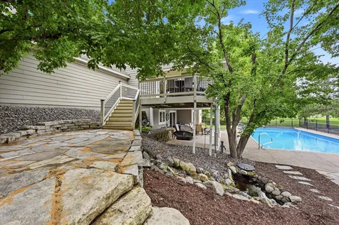 9743 Wellington Lane Woodbury MN 55125