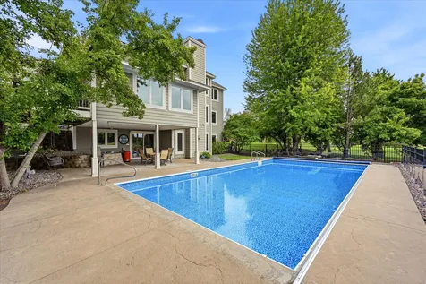9743 Wellington Lane Woodbury MN 55125