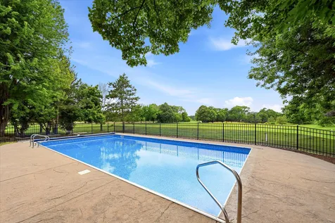 9743 Wellington Lane Woodbury MN 55125