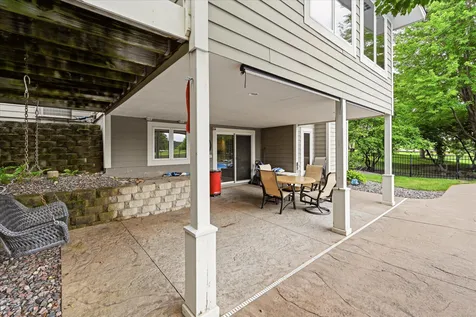 9743 Wellington Lane Woodbury MN 55125