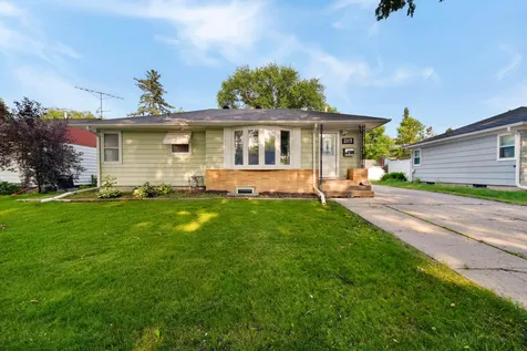 2113 7th Street N Fargo ND 58102