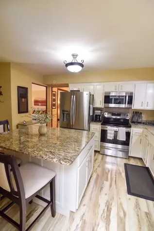 19135 Maple Leaf Drive Eden Prairie MN 55346