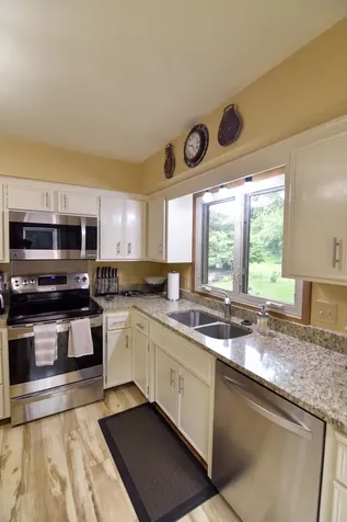 19135 Maple Leaf Drive Eden Prairie MN 55346