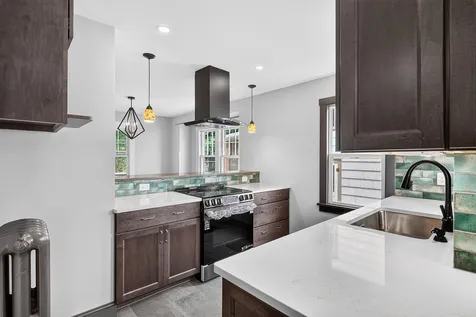 1016 Argyle Street Saint Paul MN 55103
