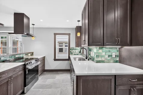 1016 Argyle Street Saint Paul MN 55103