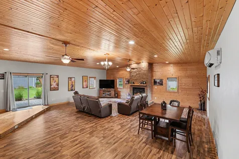 804 6th Avenue SE Pipestone MN 56164