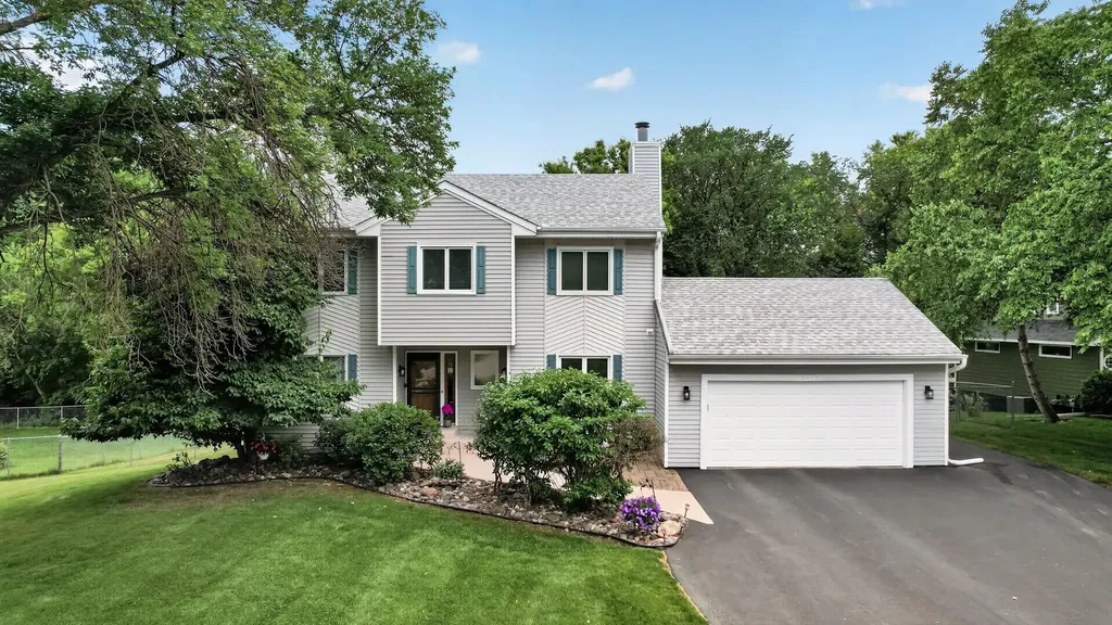 18425 Harrogate Drive Eden Prairie MN 55346
