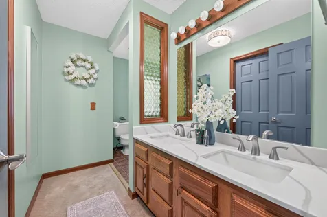 18425 Harrogate Drive Eden Prairie MN 55346