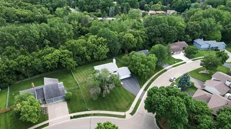 18425 Harrogate Drive Eden Prairie MN 55346