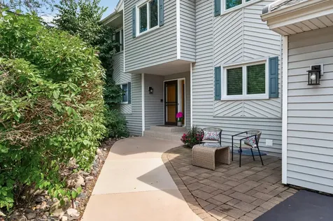 18425 Harrogate Drive Eden Prairie MN 55346