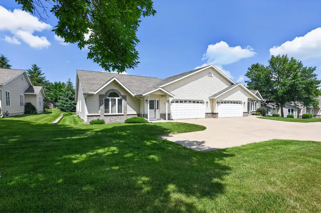 469 Voyager Drive Alexandria MN 56308