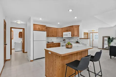 469 Voyager Drive Alexandria MN 56308