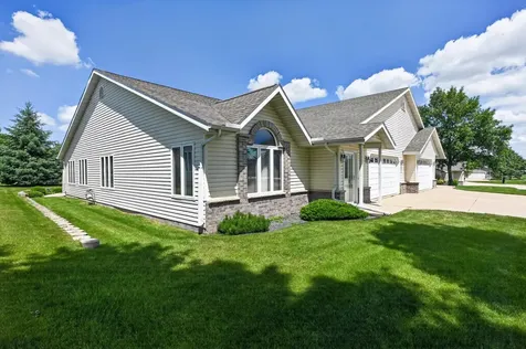 469 Voyager Drive Alexandria MN 56308