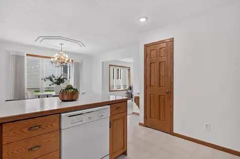469 Voyager Drive Alexandria MN 56308
