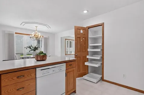 469 Voyager Drive Alexandria MN 56308