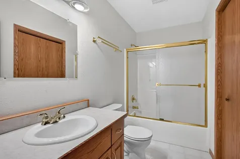 469 Voyager Drive Alexandria MN 56308