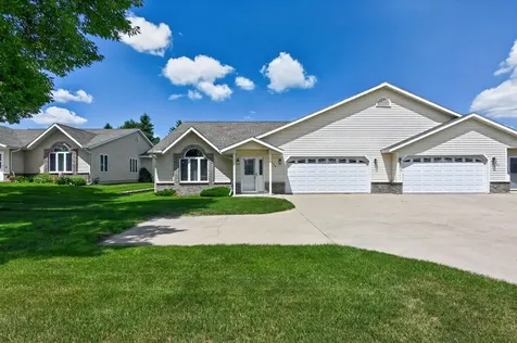 469 Voyager Drive Alexandria MN 56308