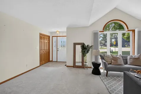 469 Voyager Drive Alexandria MN 56308