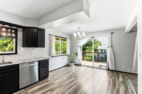 1344 Willow Lake Boulevard Vadnais Heights MN 55110