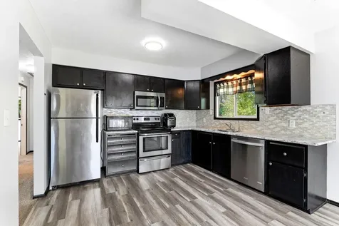 1344 Willow Lake Boulevard Vadnais Heights MN 55110