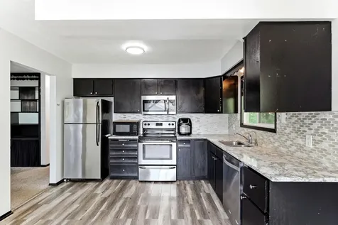 1344 Willow Lake Boulevard Vadnais Heights MN 55110