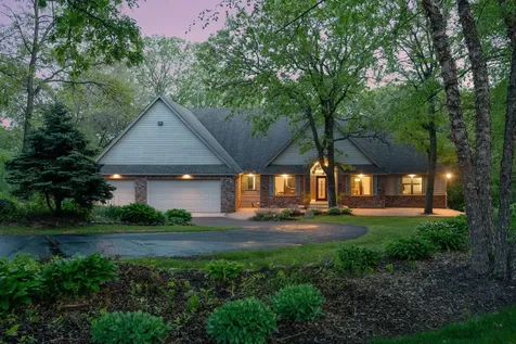 9440 Abigail Court Inver Grove Heights MN 55077