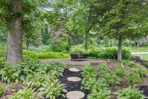 9440 Abigail Court Inver Grove Heights MN 55077
