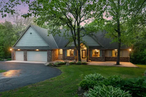9440 Abigail Court Inver Grove Heights MN 55077