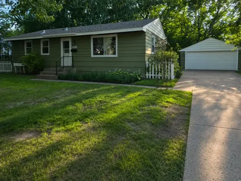 6009 Quebec Avenue N New Hope MN 55428