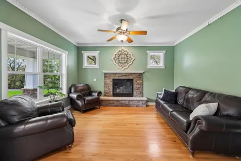 4798 Red Pine Court Eagan MN 55123