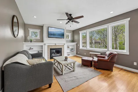 4798 Red Pine Court Eagan MN 55123