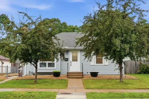 243 13th Avenue N South Saint Paul MN 55075