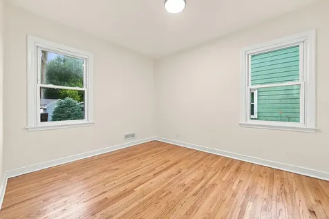 243 13th Avenue N South Saint Paul MN 55075