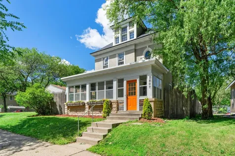 1507 Girard Avenue N Minneapolis MN 55411