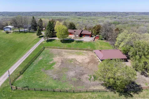 29558 Pumpkin Hill Road Le Sueur MN 56058