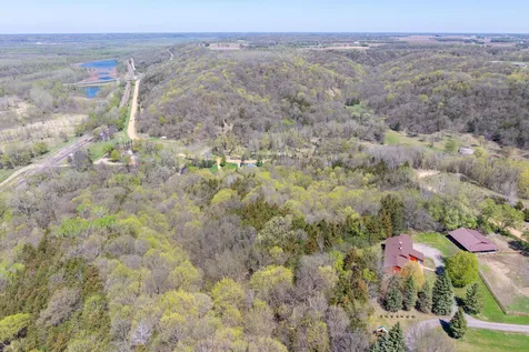 29558 Pumpkin Hill Road Le Sueur MN 56058