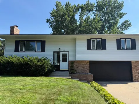 1880 Gold Trail Eagan MN 55122